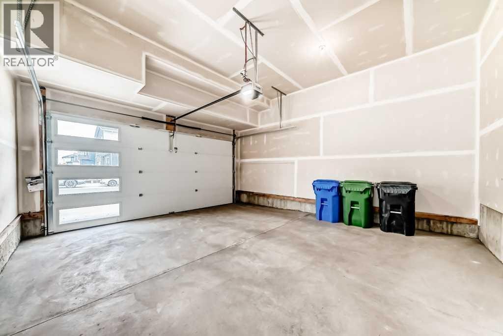 55 Silver Spruce Grove SW — photo 45