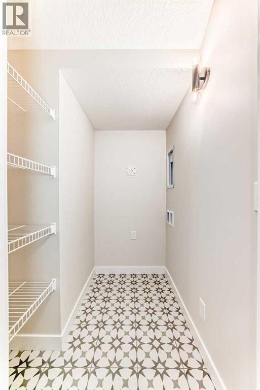 55 Silver Spruce Grove SW — photo 44
