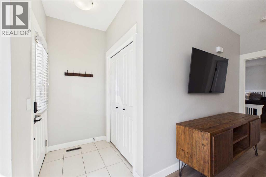 1, 67 West Coach Manor SW — photo 3