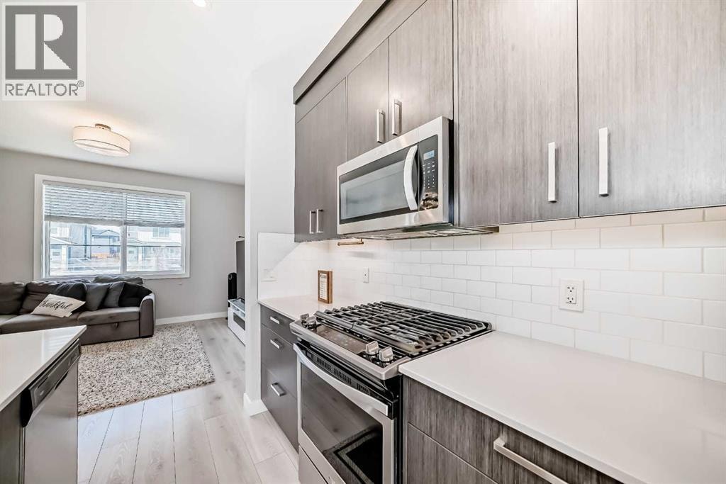 120 CHELSEA Drive — photo 9