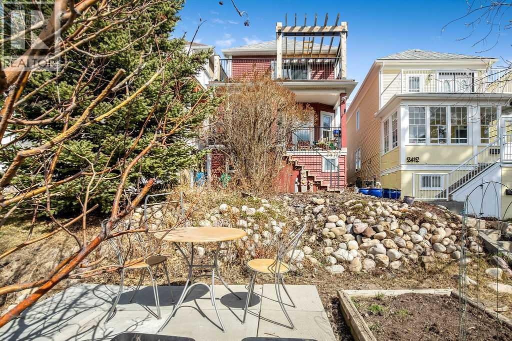 2410 16 Street SW — photo 1