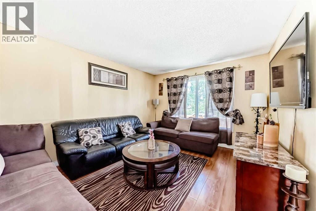 4821 60 Street NE — photo 14