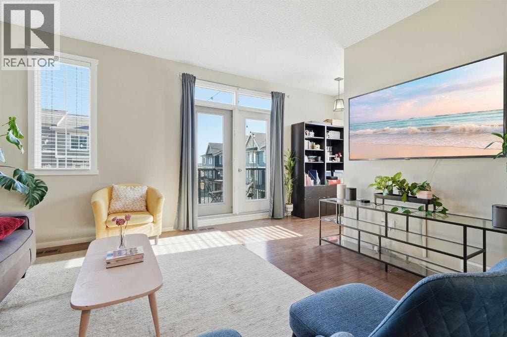 176 Evansview Gardens NW — photo 5