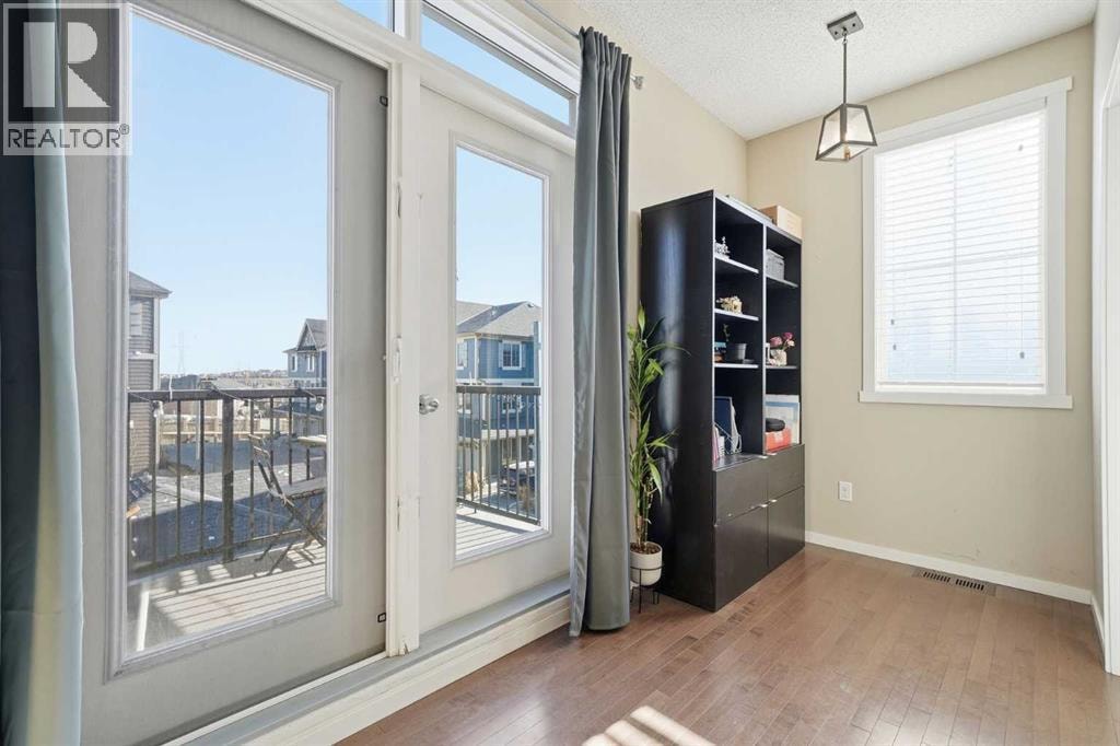 176 Evansview Gardens NW — photo 7