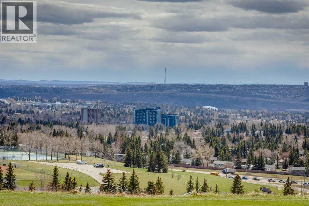 55 Edenstone View NW — photo 6