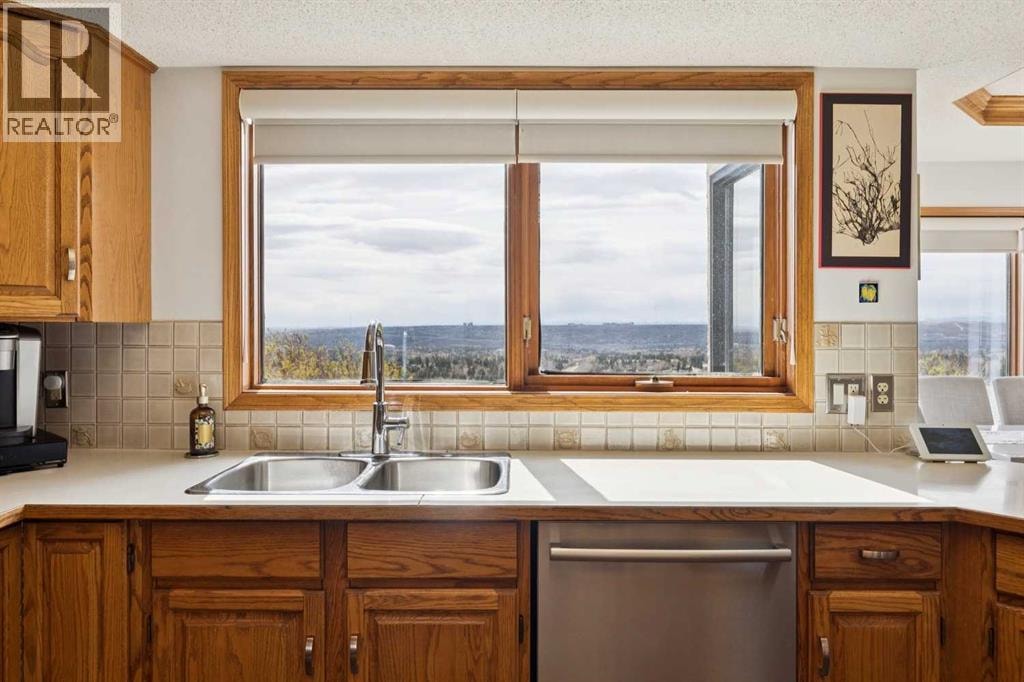 55 Edenstone View NW — photo 18