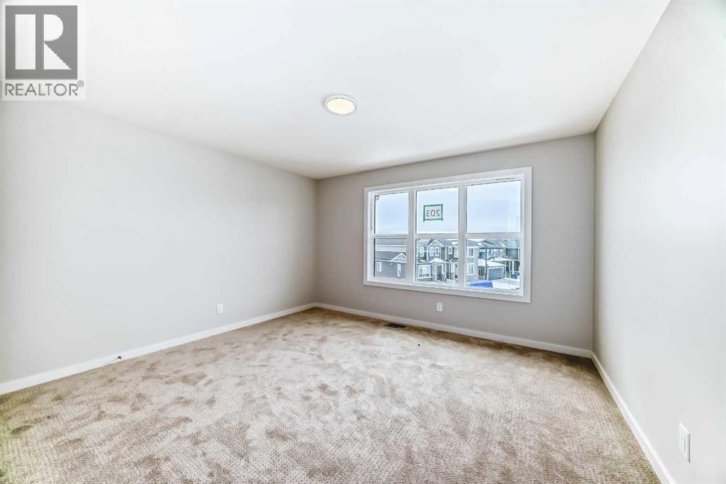 203 Langwell Common SE — photo 33