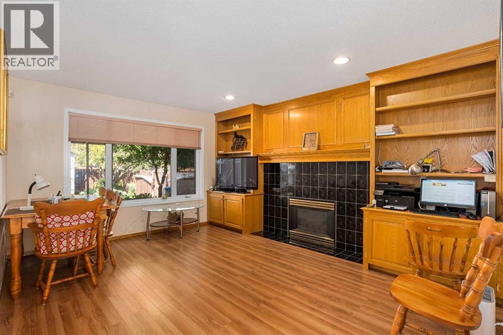 218 15 Avenue NW — photo 14
