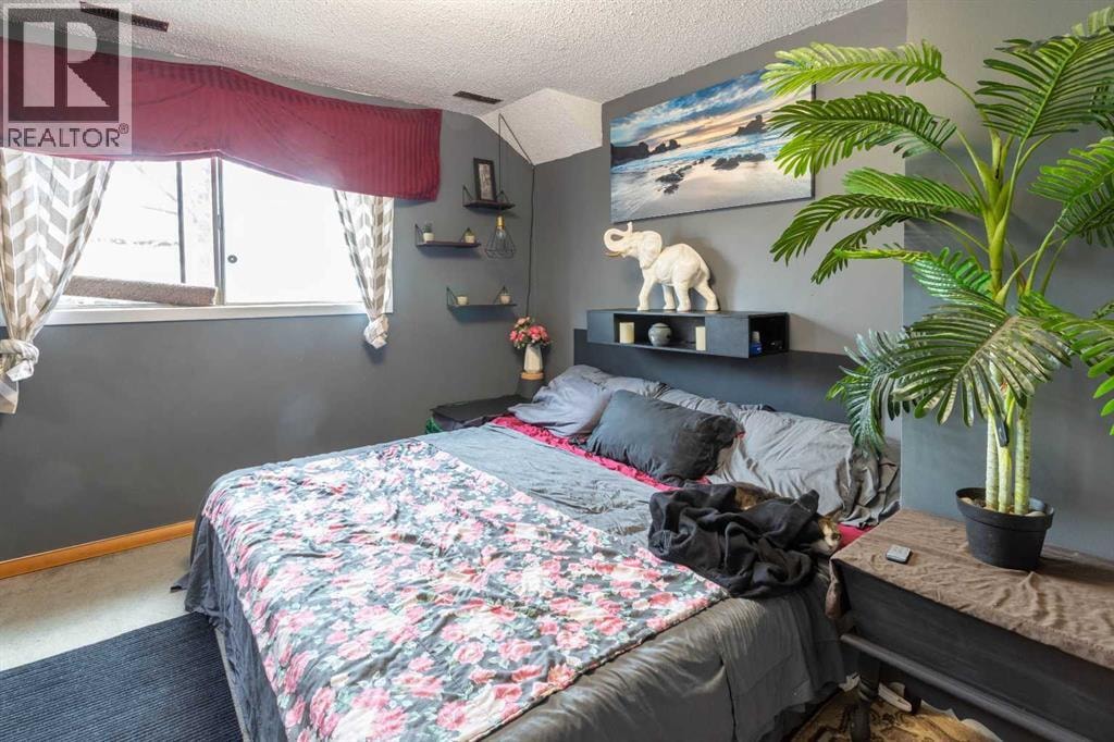 2822 13 Avenue SE — photo 12