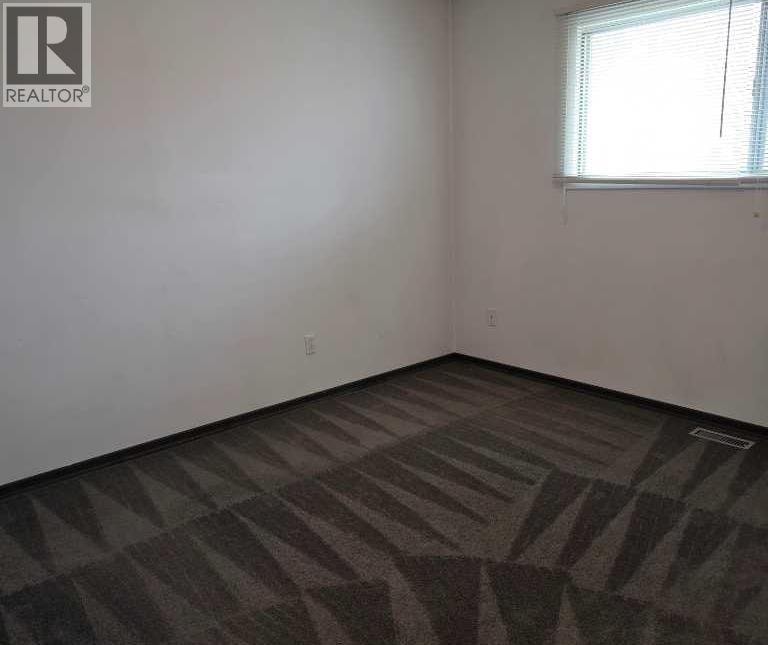 2822 13 Avenue SE — photo 8