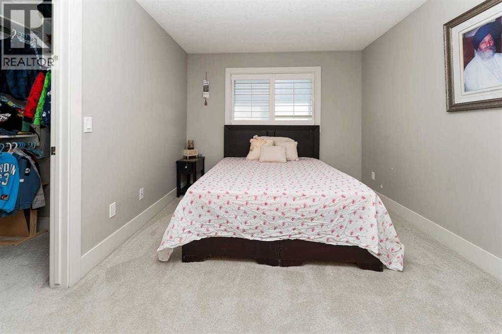 129 Kinniburgh Gardens — photo 34
