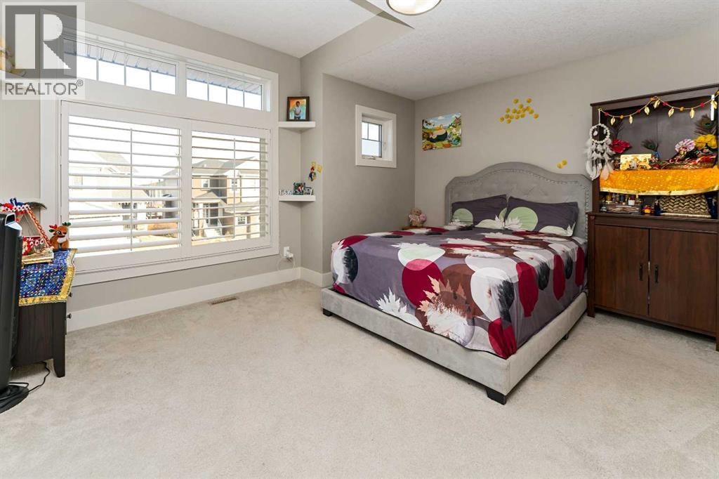 129 Kinniburgh Gardens — photo 30
