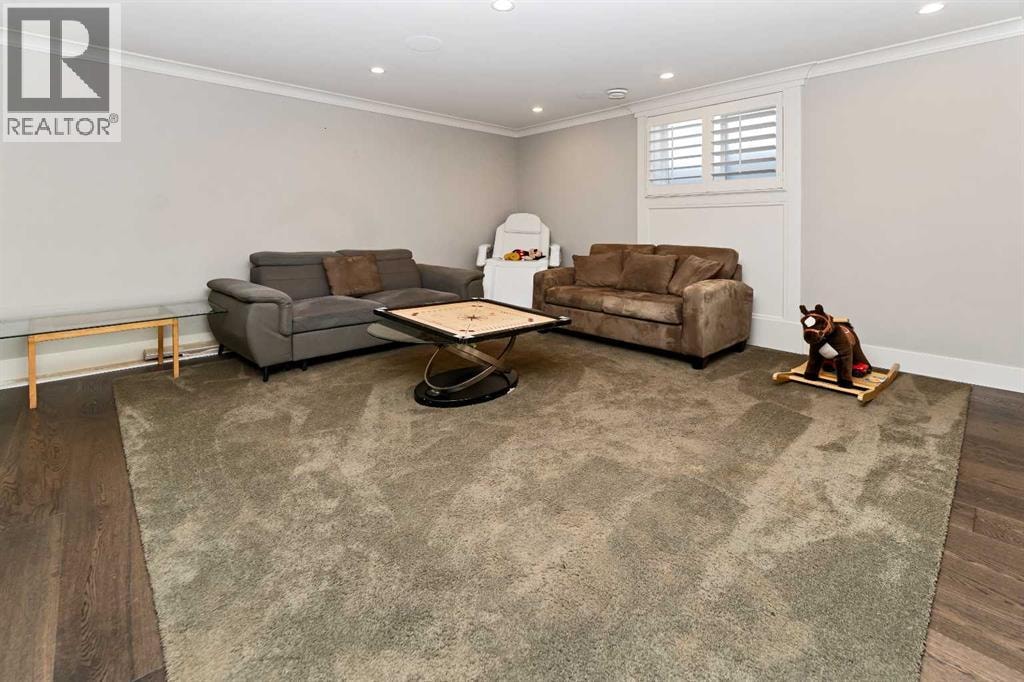 129 Kinniburgh Gardens — photo 36