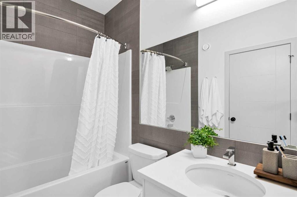 902 Chinook Winds Meadow SW — photo 16