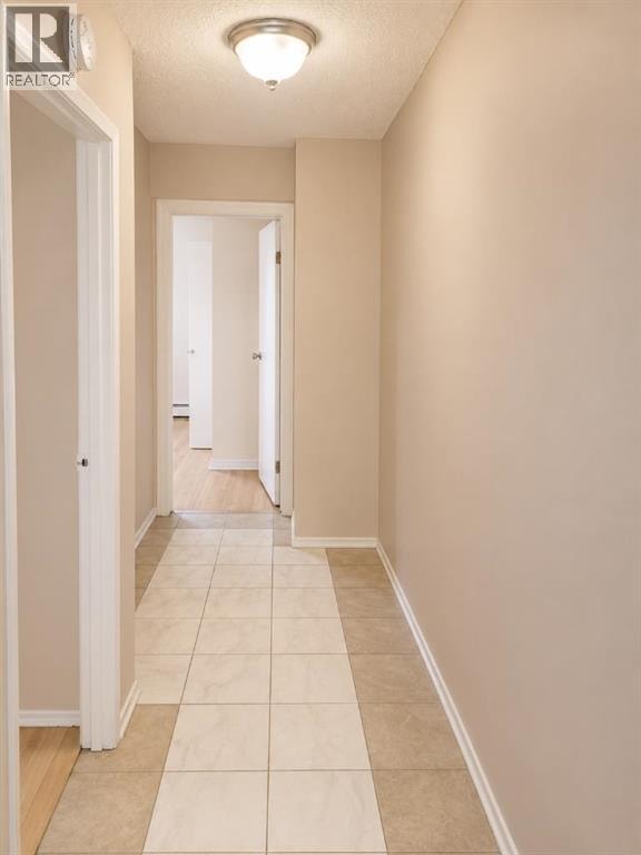 211 6 Street NE — photo 8