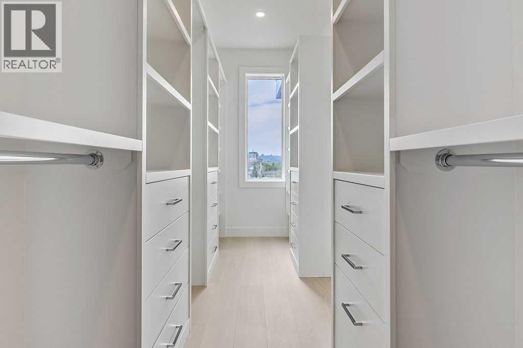 712 Bridge Crescent NE — photo 32