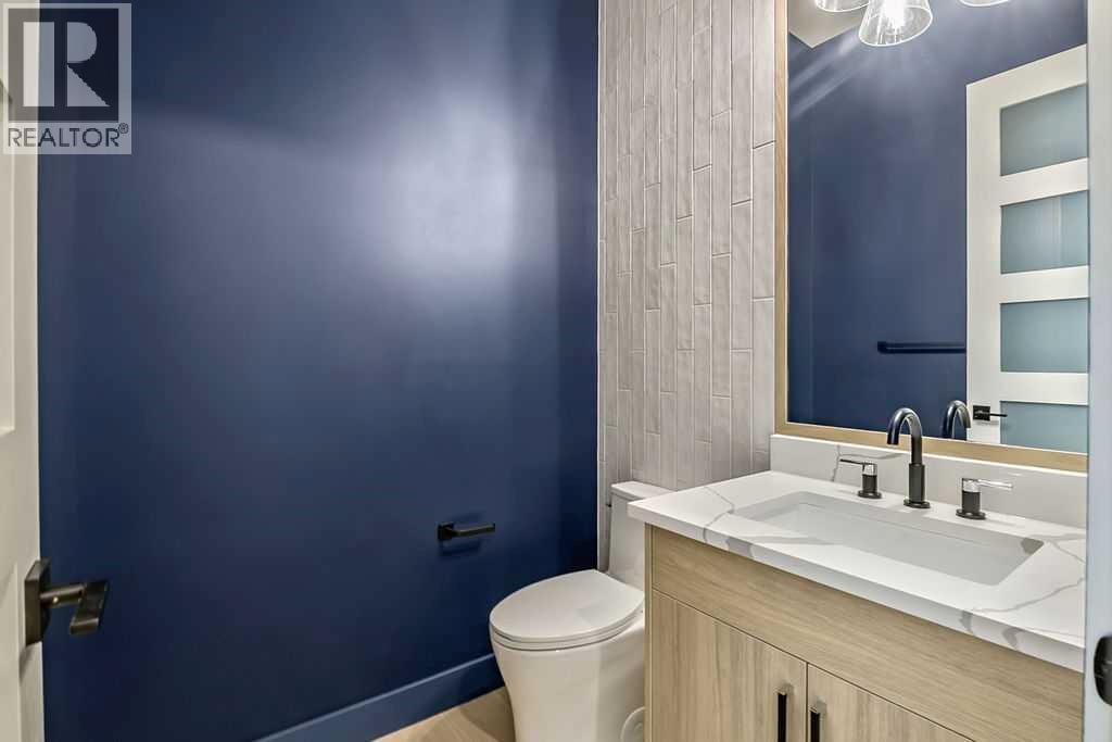 712 Bridge Crescent NE — photo 27