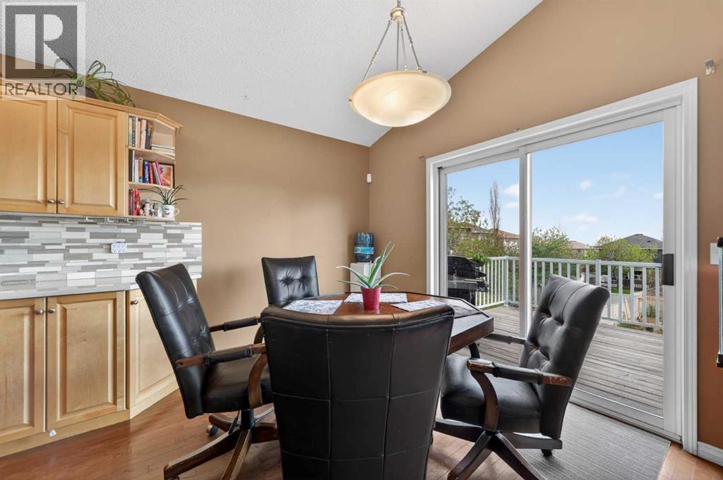 44 Bridlepost Green SW — photo 20