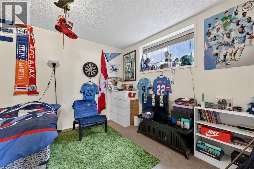44 Bridlepost Green SW — photo 33
