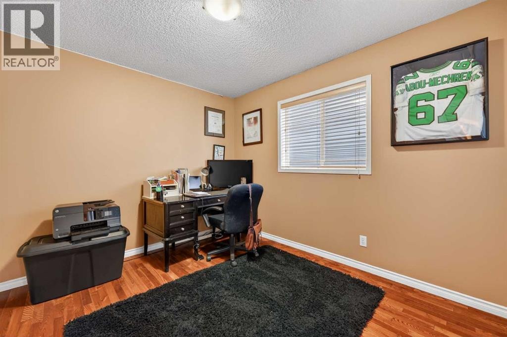 44 Bridlepost Green SW — photo 18