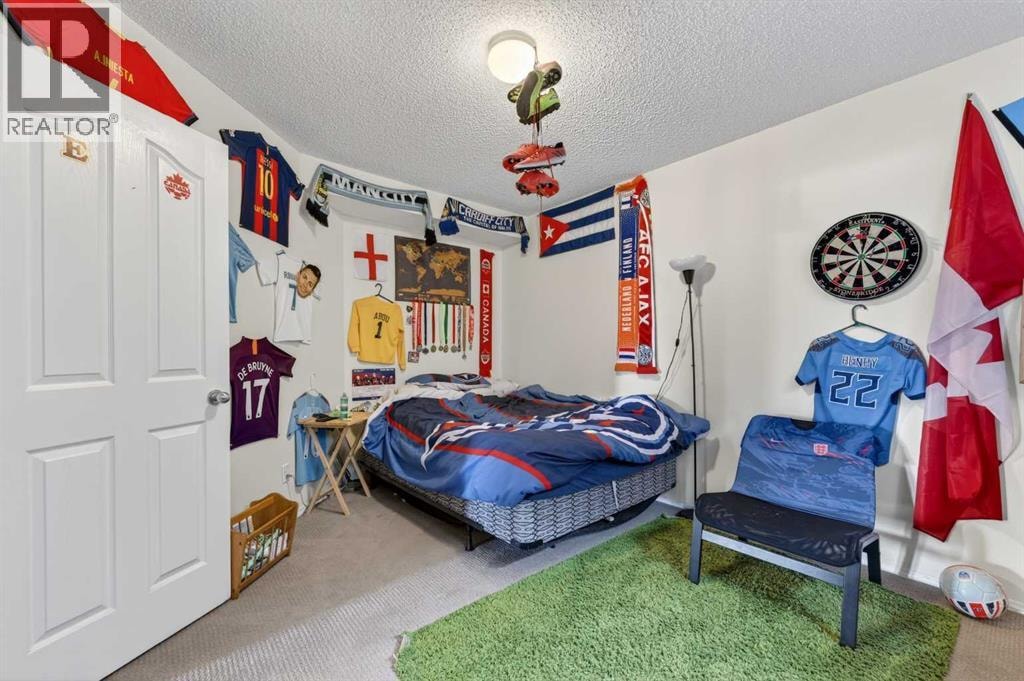 44 Bridlepost Green SW — photo 32