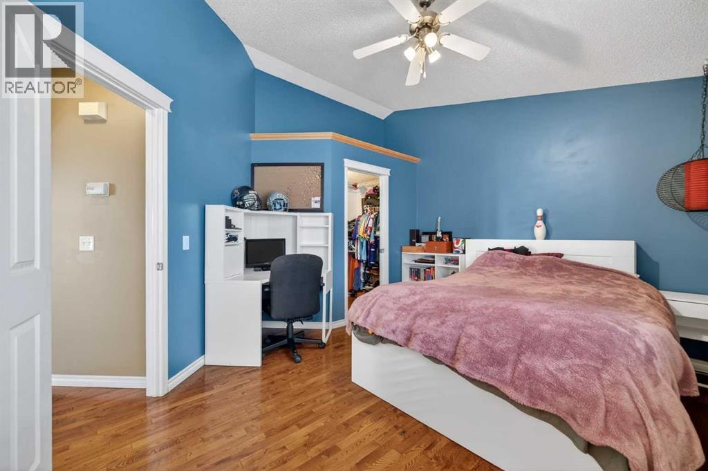 44 Bridlepost Green SW — photo 14