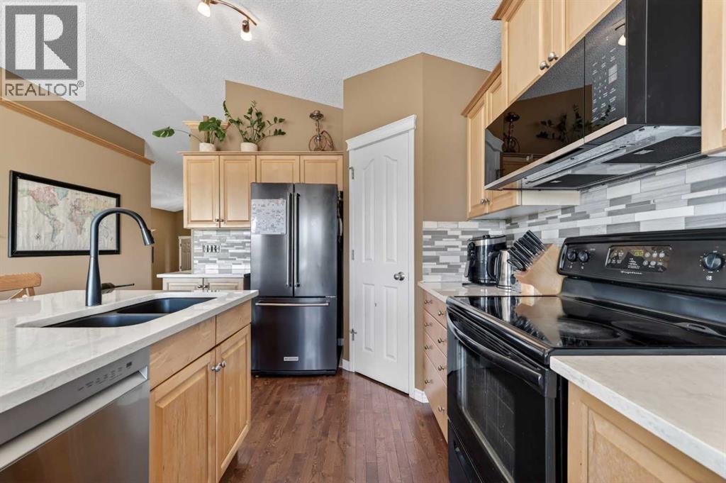 44 Bridlepost Green SW — photo 9