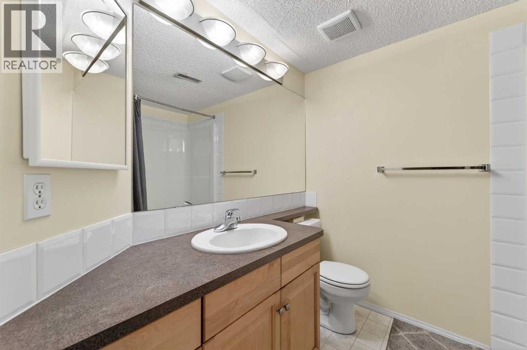44 Bridlepost Green SW — photo 34