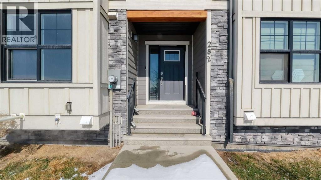 282 Alpine Avenue SW — photo 2