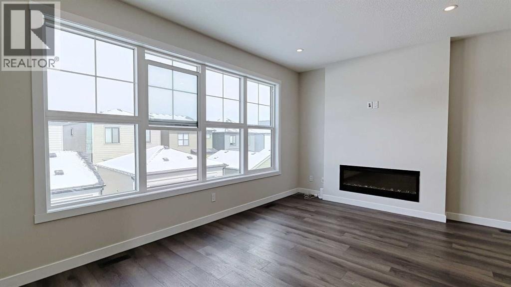 282 Alpine Avenue SW — photo 9