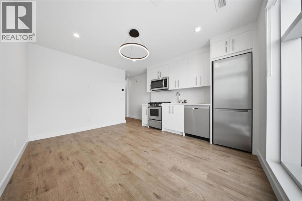 447, 110 18A Street NW — photo 12