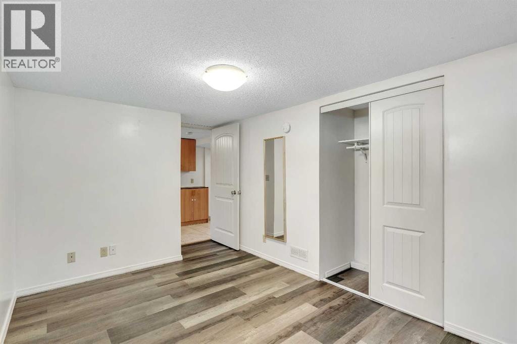 129 18 Avenue NW — photo 22