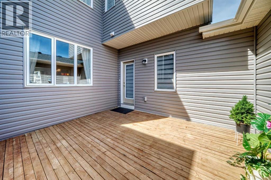 131 Carringham Road NW — photo 18