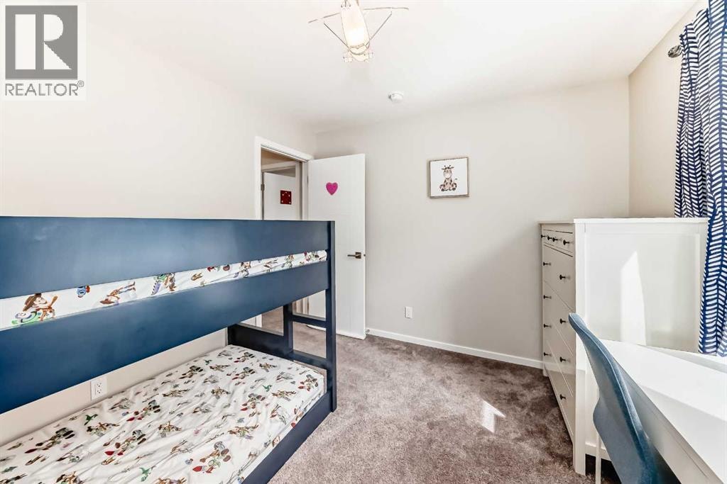 131 Carringham Road NW — photo 36