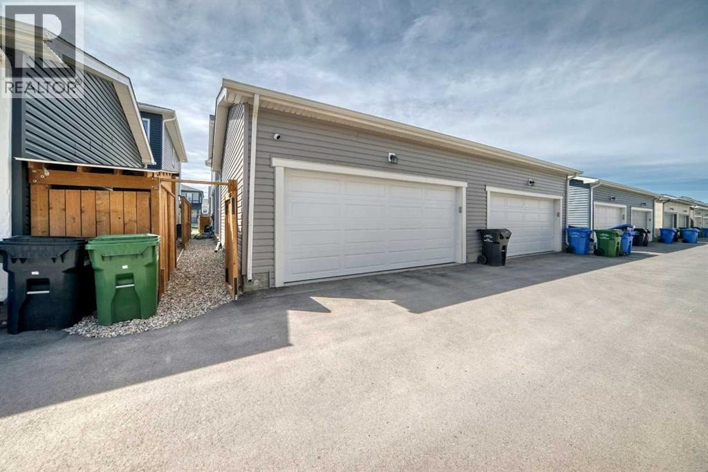 131 Carringham Road NW — photo 49