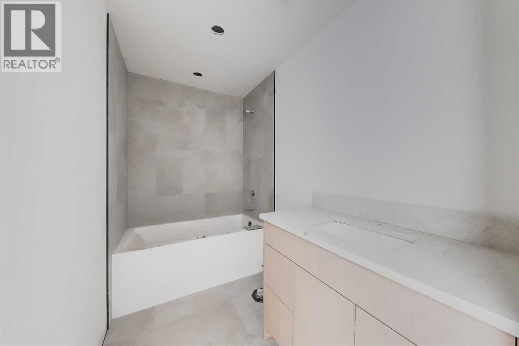 2233 2 Avenue NW — photo 31