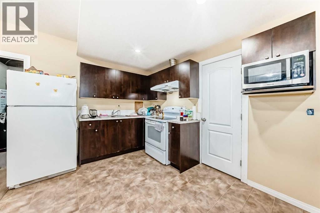 117 Saddlelake Grove NE — photo 39