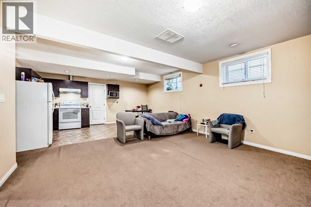 117 Saddlelake Grove NE — photo 38