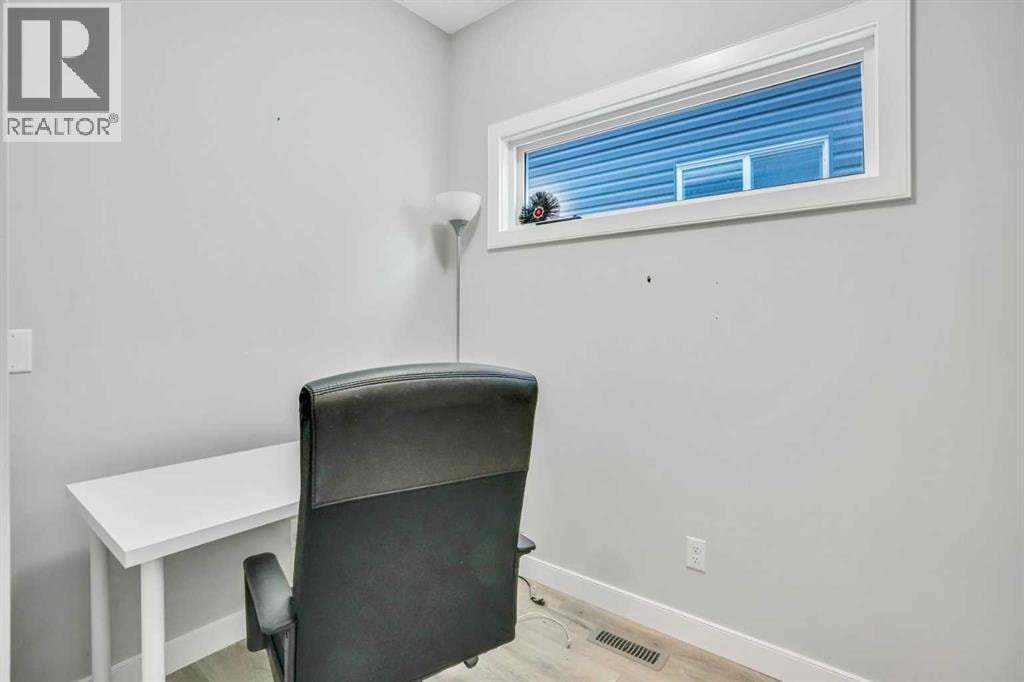 14 Evansfield Green NW — photo 8