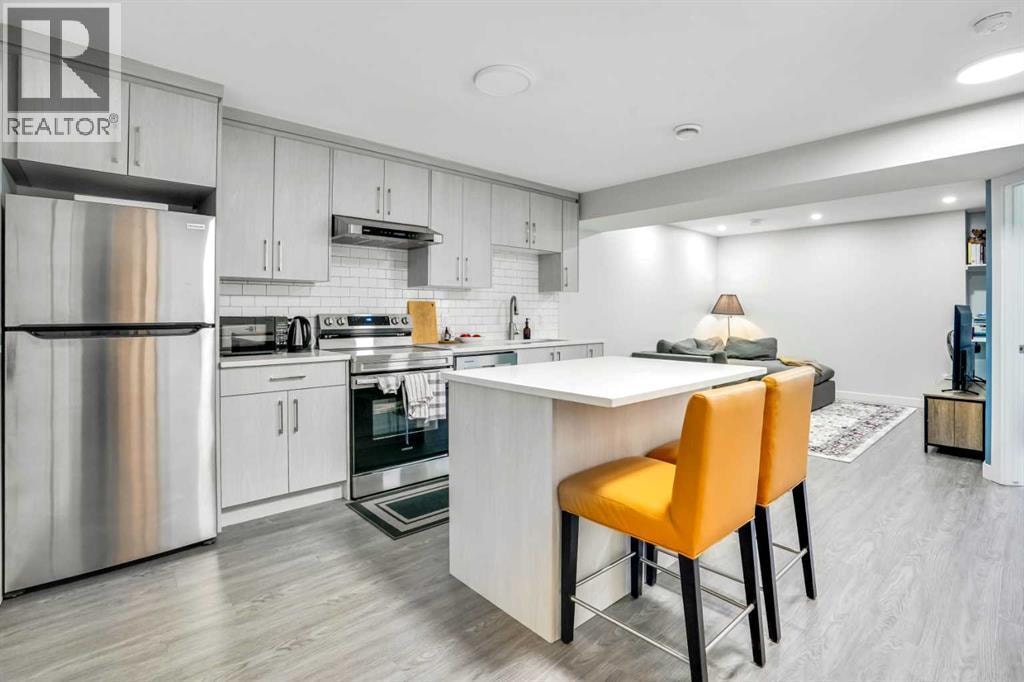 14 Evansfield Green NW — photo 40
