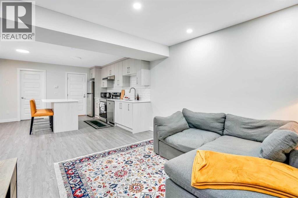 14 Evansfield Green NW — photo 39