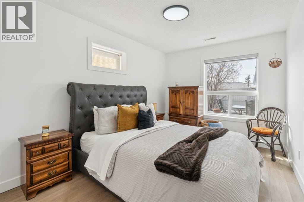 194 Martinglen Way NE — photo 25