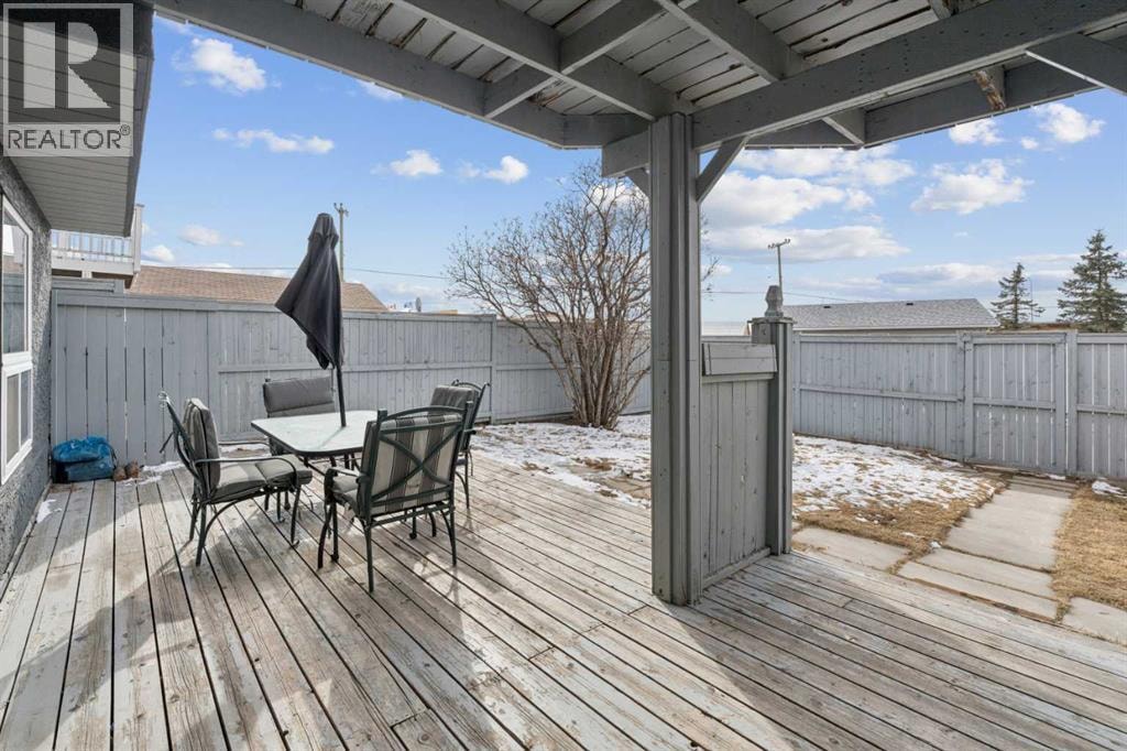 194 Martinglen Way NE — photo 29