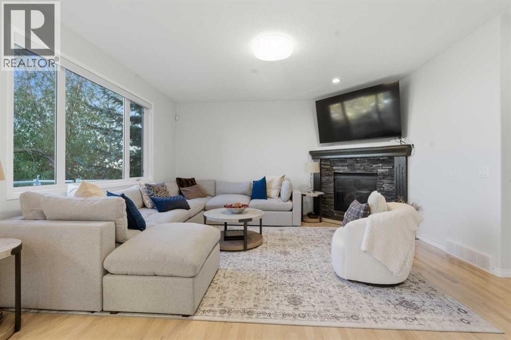 146 Springbluff Heights SW — photo 4