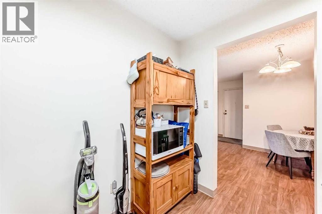 5212, 315 Southampton Drive SW — photo 8