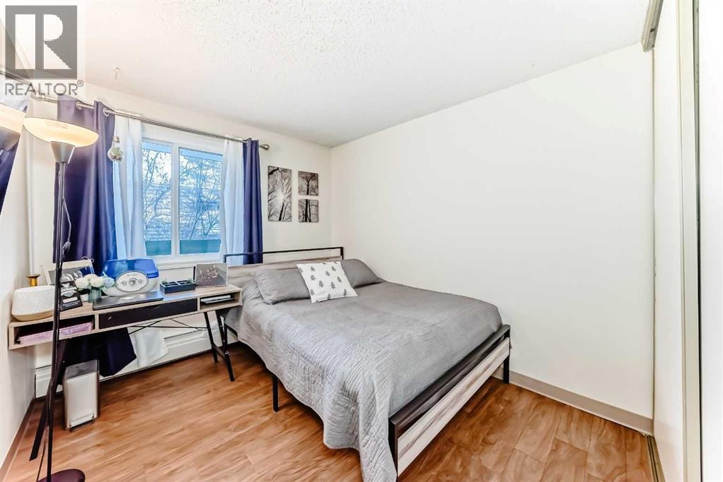 5212, 315 Southampton Drive SW — photo 16