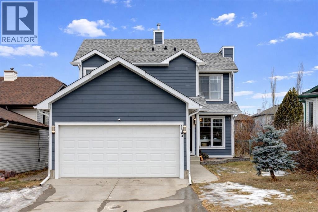 135 Coverdale Court NE — photo 2