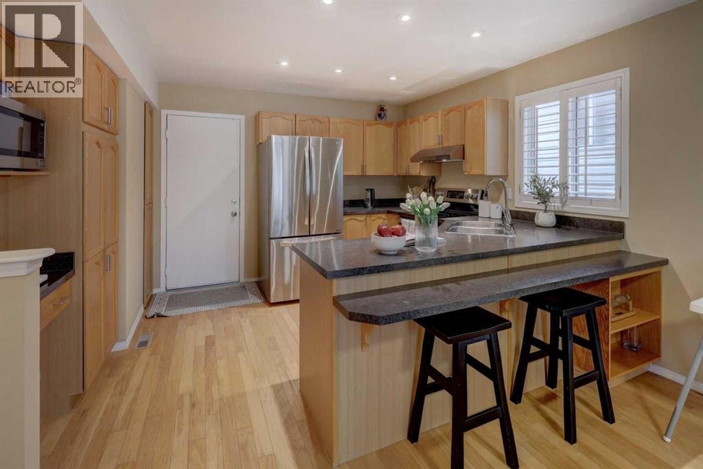 135 Coverdale Court NE — photo 7