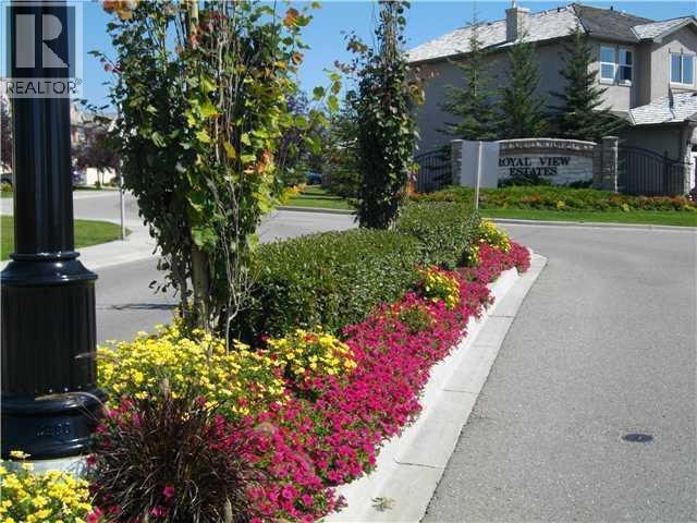 42 Royal Crest Point NW — photo 2