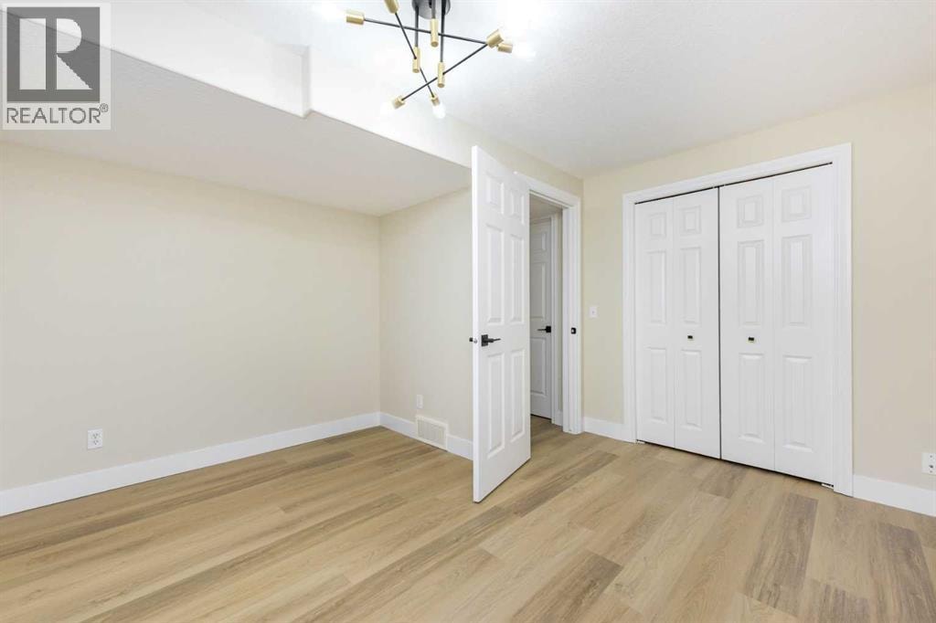 42 Royal Crest Point NW — photo 31